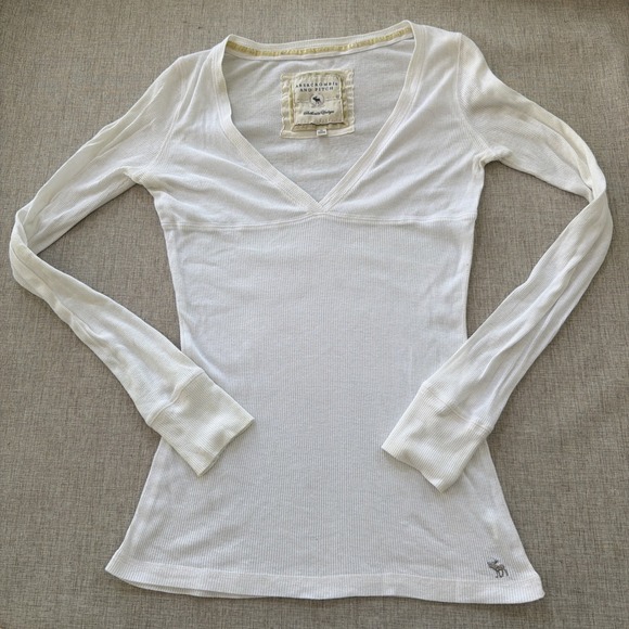 Abercrombie & Fitch Sweaters - Y2K Vintage Abercrombie Babydoll V Neck Ribbed T Elena Gilbert Bella Swan
